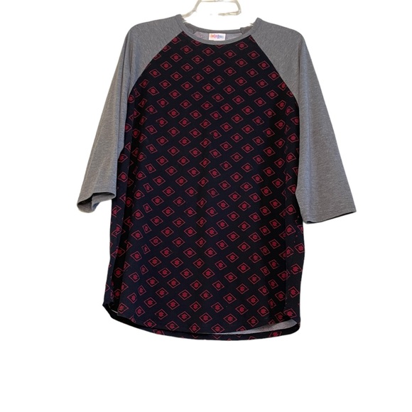 LULAROE BASEBALL STYLE TEE Size XL GRAY BLACK RED - Picture 4 of 7